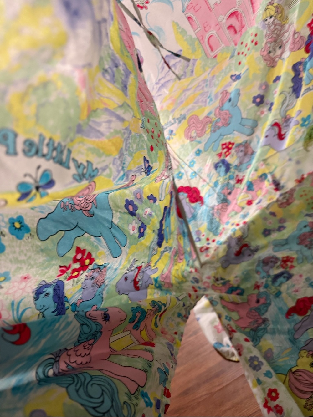 Vintage My Little Pony Pastel Castle & Ponies twin bed tent - Pink, Blue, Yellow - Picture 6 of 8